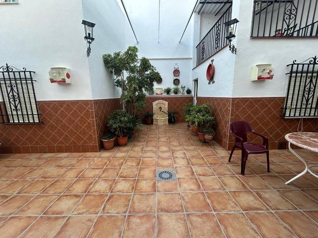 Villa en venta en Antequera