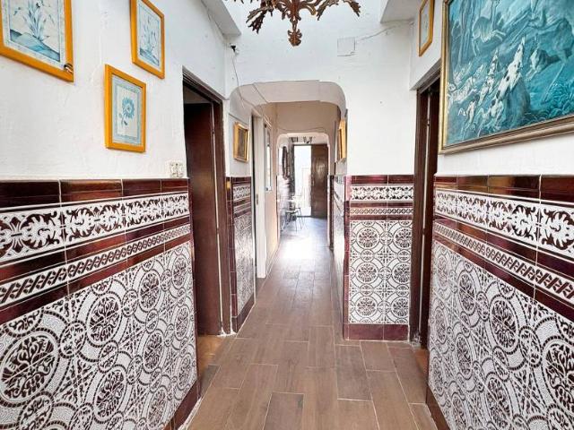 Villa en venta en Antequera