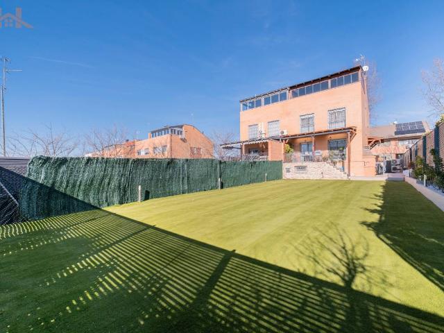 Chalet en venta en Arroyomolinos, Madrid