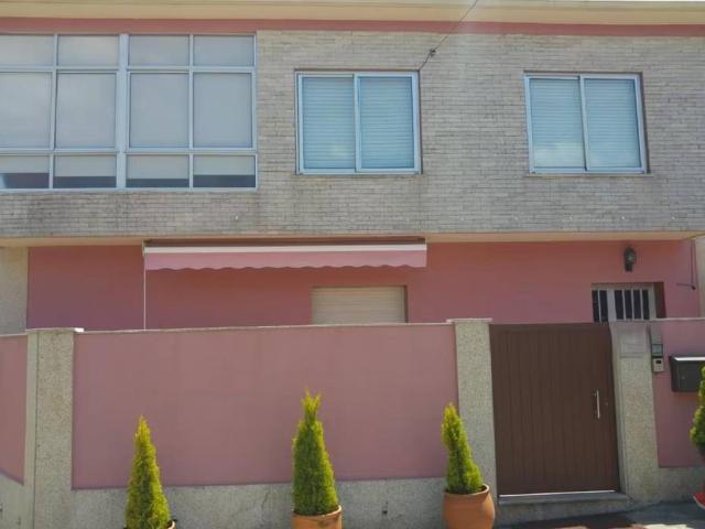 Villa en venta en Pontevedra, Moureira de Arriba