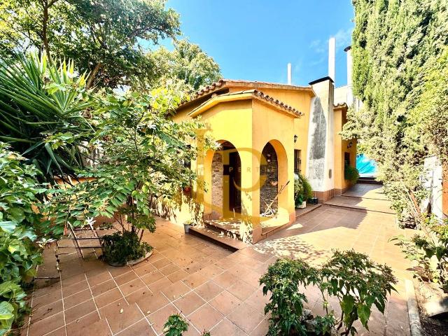 Chalet en venta en Rubí, Barcelona