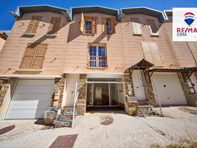 Chalet en venta en Pradollano, Monachil