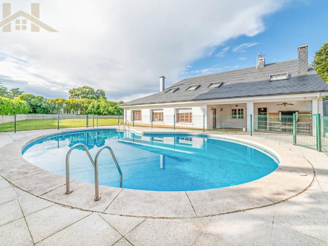 Chalet en venta en Majadahonda, Madrid