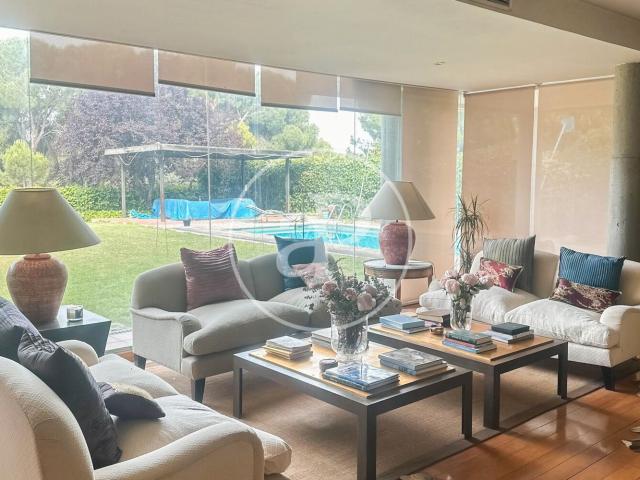 Villa en venta en Majadahonda