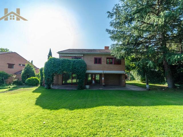 Chalet en venta en Majadahonda, Madrid