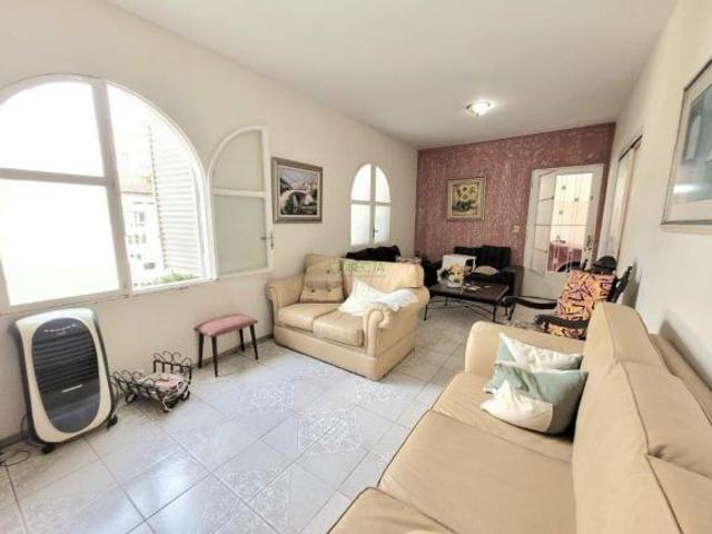 Casa venda em Champagnat, Londrina