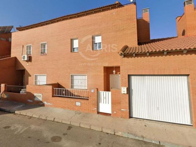 Casa en venta en Chozas De Canales, Castilla-La Mancha