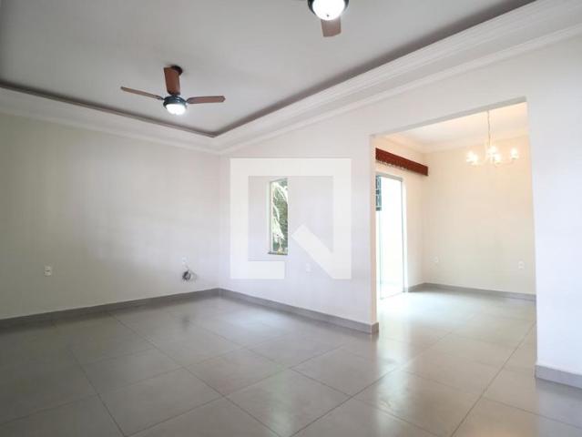 Casa aluguel em Setor Sul, Uberlândia
