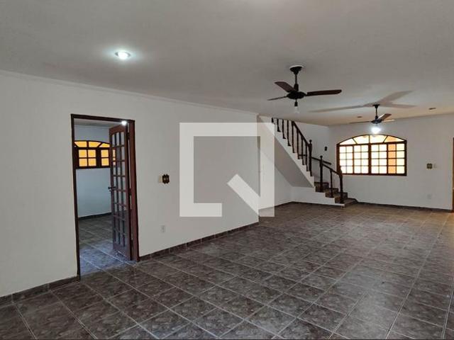 Casa aluguel em Região Imediata de São Paulo, Região Metropolitana de São Paulo