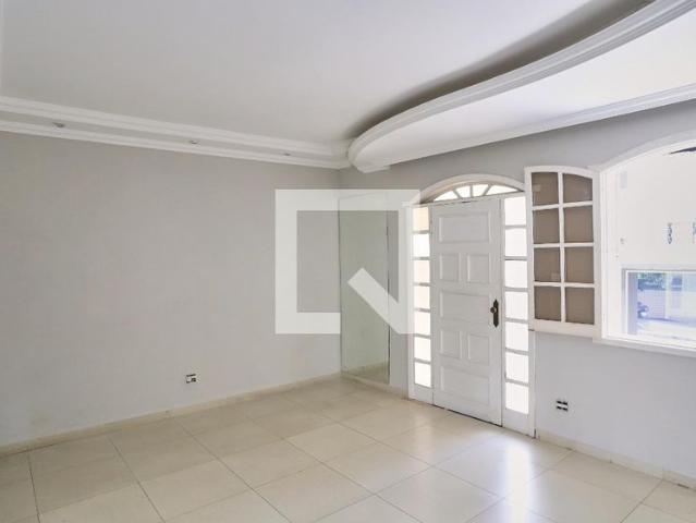 Casa aluguel em Região Geográfica Imediata de Belo Horizonte, Região Metropolitana de Belo Horizonte