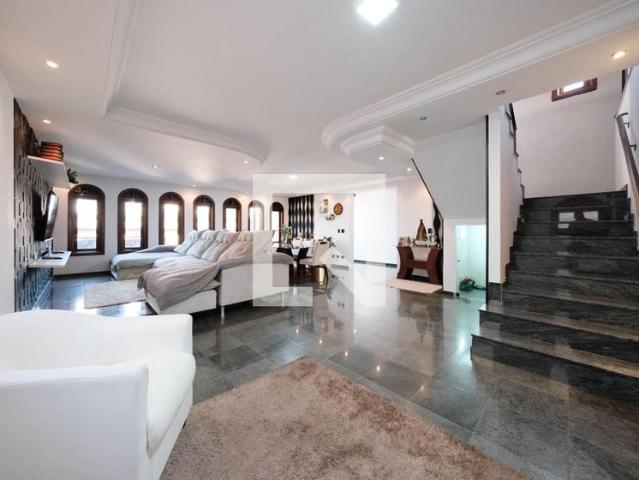 Casa aluguel em Região Imediata de São Paulo, Região Metropolitana de São Paulo