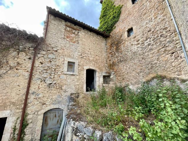 Villa Indipendente in vendita a Calascio, Abruzzo