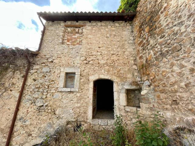 Villa Indipendente in vendita a Calascio, Abruzzo