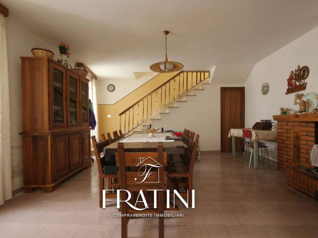 Villa Indipendente in vendita a Campli, Abruzzo