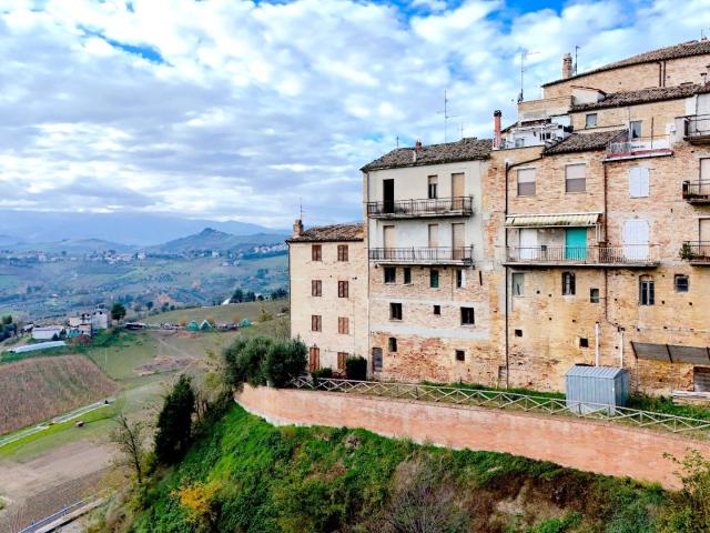 Villa Indipendente in vendita a Marche, Ascoli Piceno