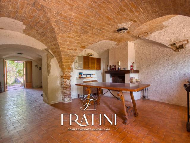 Villa Indipendente in vendita a Unione dei Comuni della Val Vibrata, Civitella Del Tronto