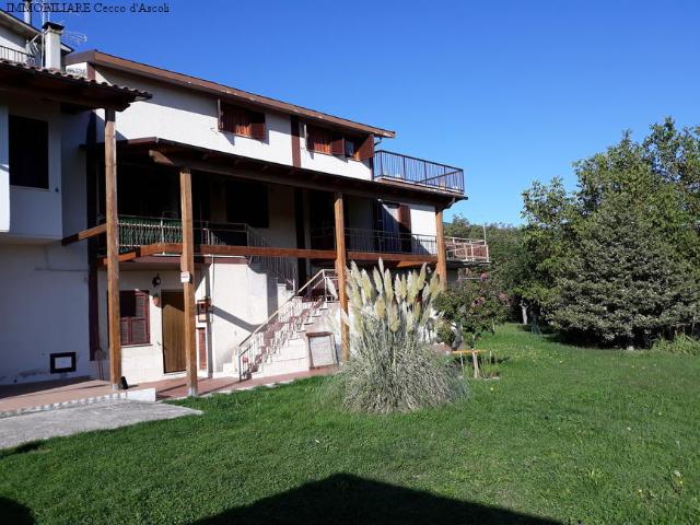 Villa Indipendente in vendita a Unione dei Comuni della Val Vibrata, Civitella Del Tronto