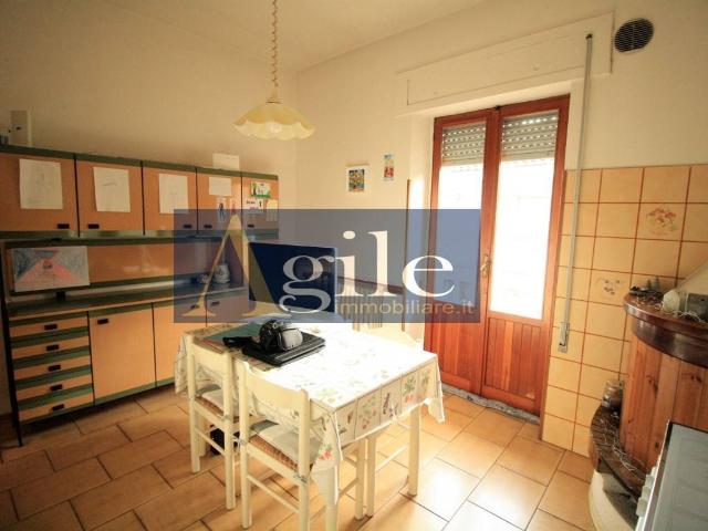 Villa Indipendente in vendita a Capolavilla, Marche