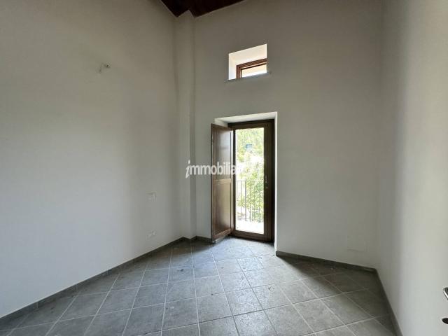 Villa Indipendente in vendita a Paganica, L'Aquila