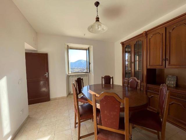 Villa Indipendente in vendita a Tornimparte, Abruzzo