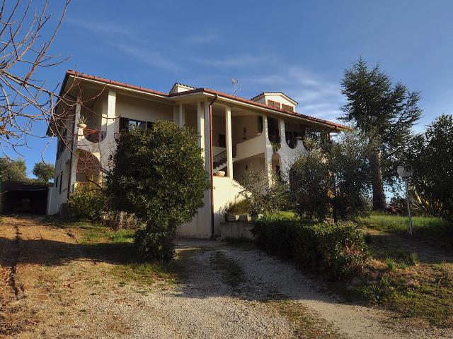 Villa Indipendente in vendita a Marche, Ascoli Piceno