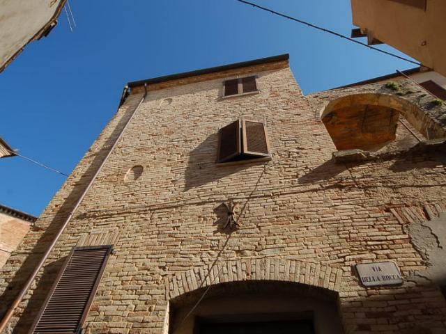 Villa Indipendente in vendita a Fonte d'Ercole, Montalto delle Marche