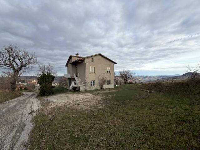 Villa Indipendente in vendita a Marche, Macerata