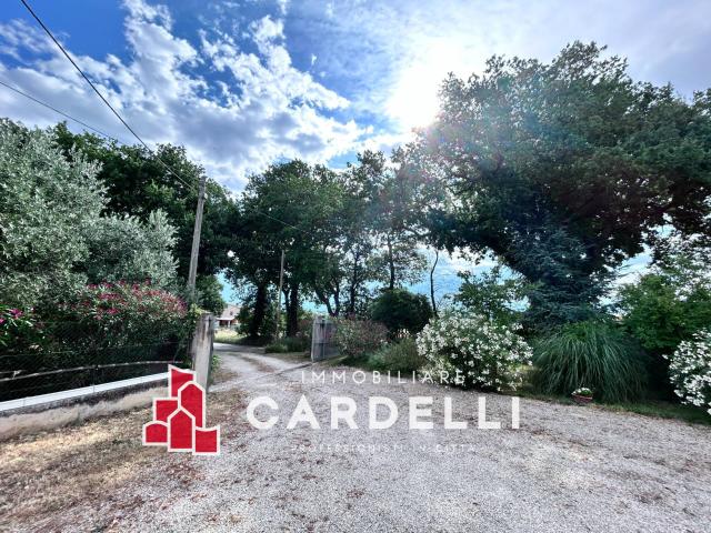 Villa Indipendente in vendita a Marche, Macerata