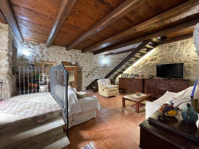 Villa Indipendente in vendita a Ofena, Abruzzo