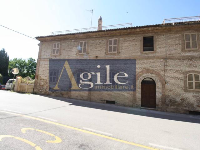 Villa Indipendente in vendita a San Barnaba, Marche