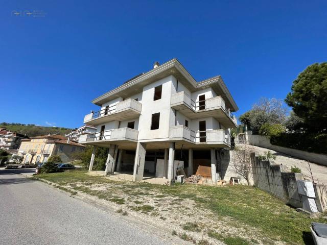 Villa Indipendente in vendita a Marche, Ascoli Piceno