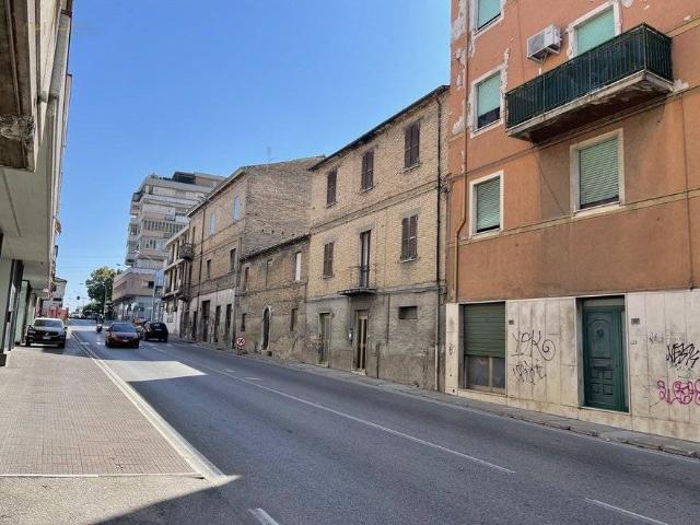 Villa Indipendente in vendita a Sant'Antonio, Marche