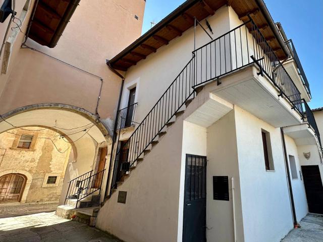 Villa Indipendente in vendita a San Demetrio Nei Vestini, Abruzzo