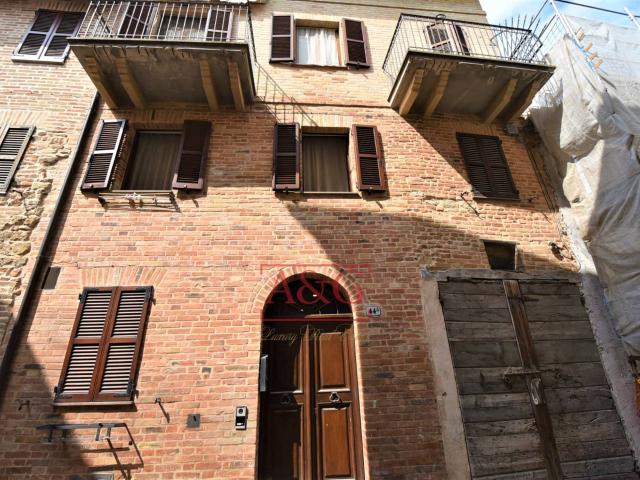 Villa Indipendente in vendita a Morelli, Marche