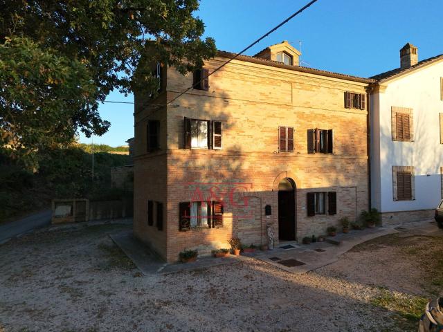 Villa Indipendente in vendita a Marche, Fermo