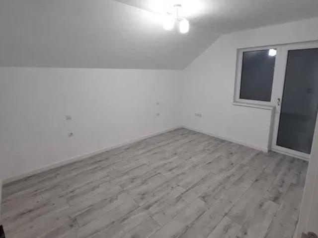 Casă închirieri