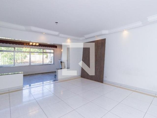 Casa aluguel em Região Imediata de São Paulo, Região Metropolitana de São Paulo