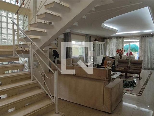 Casa aluguel em Região Imediata de São Paulo, Região Metropolitana de São Paulo