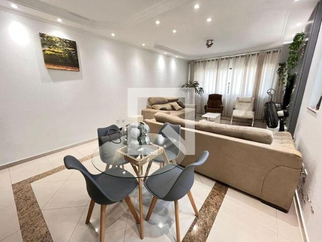 Casa aluguel em Região Imediata de São Paulo, Região Metropolitana de São Paulo
