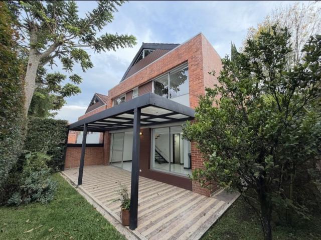 Casa en arriendo en La Estrella, Valle de Aburrá