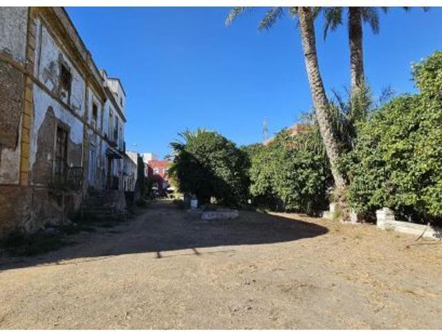 Casa en venta en La Algaba, Andalucía