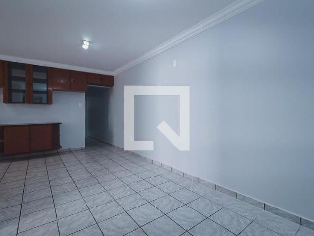 Casa aluguel em Setor Coimbra, Goiânia