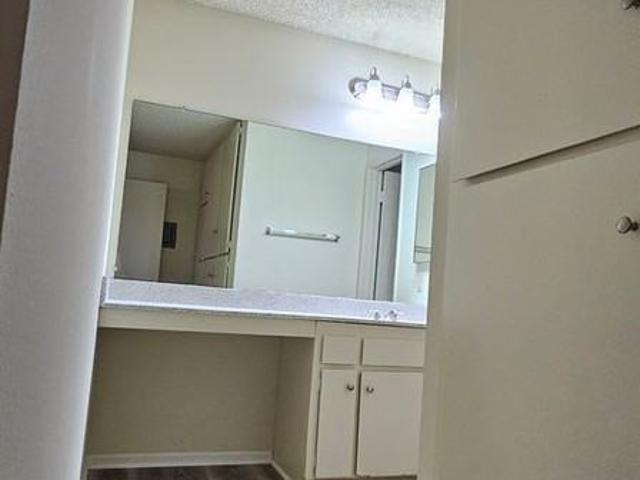 Apartment for rent in California