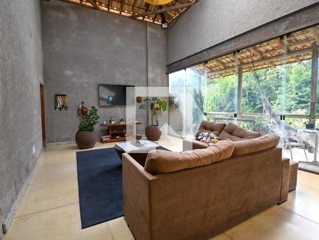 Casa aluguel em Região Geográfica Imediata de Belo Horizonte, Região Metropolitana de Belo Horizonte