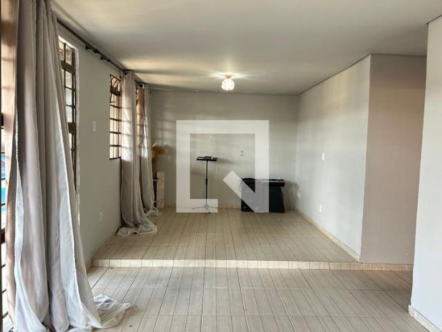 Casa aluguel em Região Geográfica Imediata de Belo Horizonte, Região Metropolitana de Belo Horizonte