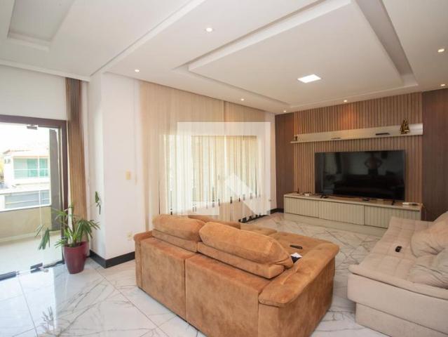 Casa aluguel em Sede, Contagem