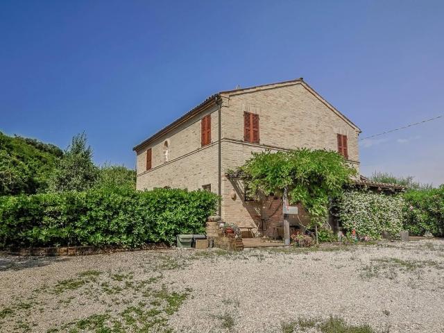 Rustico in vendita a Marche, Fermo