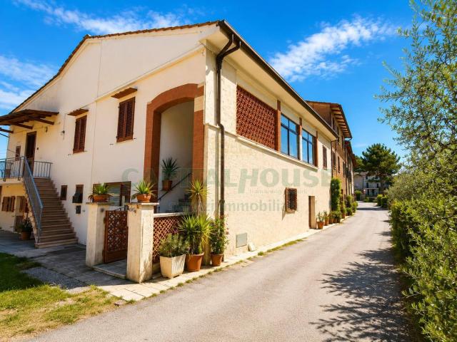 Villa Indipendente in vendita a Unione dei Comuni Circondario dell'Empolese Valdelsa, Gambassi Terme