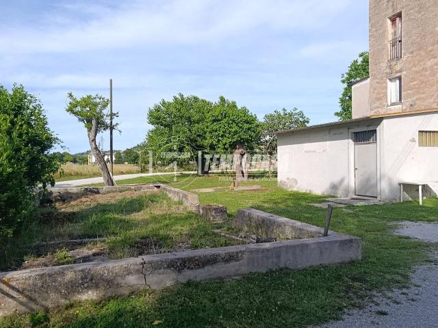 Villa Indipendente in vendita a Borgo Minonna, Marche