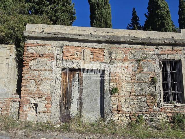 Villa Indipendente in vendita a VI Circoscrizione, Messina